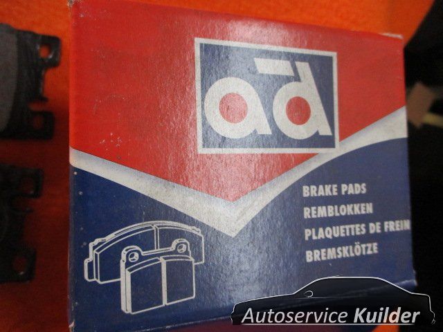 Remblokken Achterzijde Mercedes 190 , C en E Clase AD Benelux 0014200220 brake pad set usado en Menorca foto 2