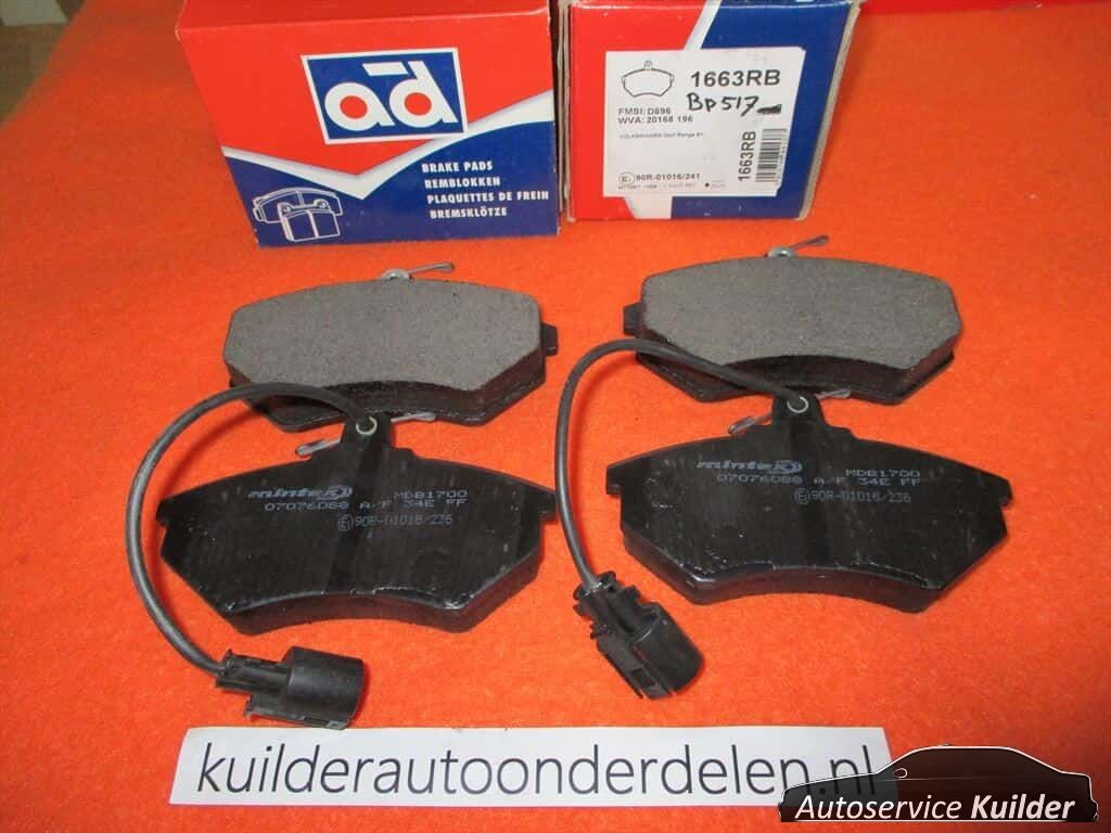 Remblokken achter Audi 80 Cabrio Coupe Sedan (89) VW Golf3 Vento merk AD 357615116 brake pad set usado en Menorca