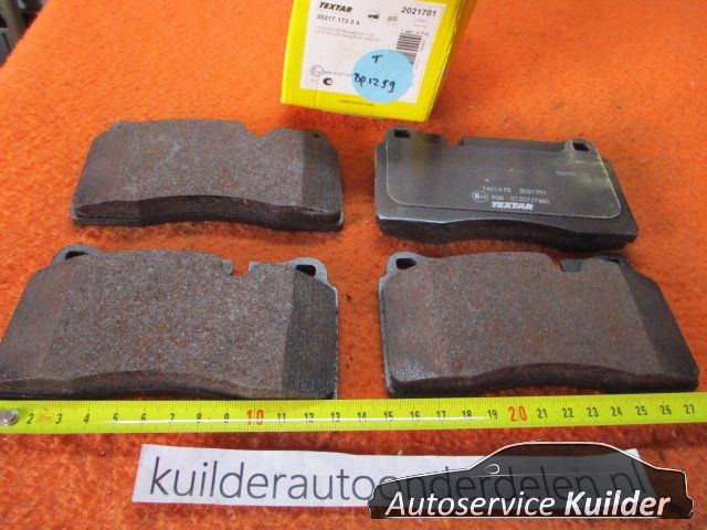 Remblokken Range Rover 3 en sport TEXTAR 2021701 bp1259 SFP500240 brake pad set usado en Menorca