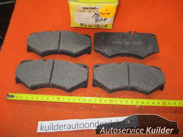 Remblokken Mercedes G W460 W461 W463 L W601 W602 Voorzijde AD 0005868942 brake pad set usado en Menorca foto 9