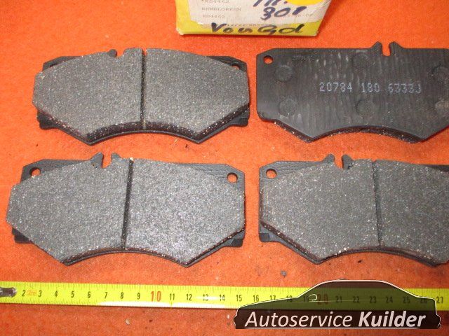 Remblokken Mercedes G W460 W461 W463 L W601 W602 Voorzijde AD 0005868942 brake pad set usado en Menorca foto 10