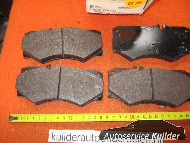 Remblokken Mercedes G W460 W461 W463 L W601 W602 Voorzijde AD 0005868942 brake pad set usado en Menorca foto 14