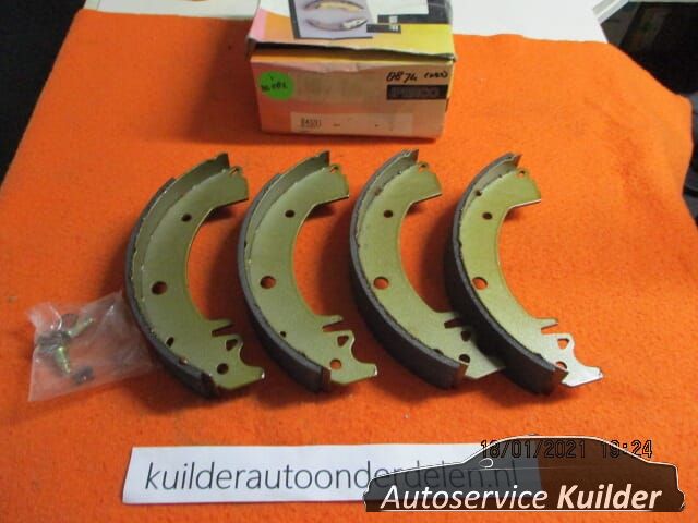 Remschoenset Renault Trafic Opel Arena IPERCO brake shoe set usado en Menorca