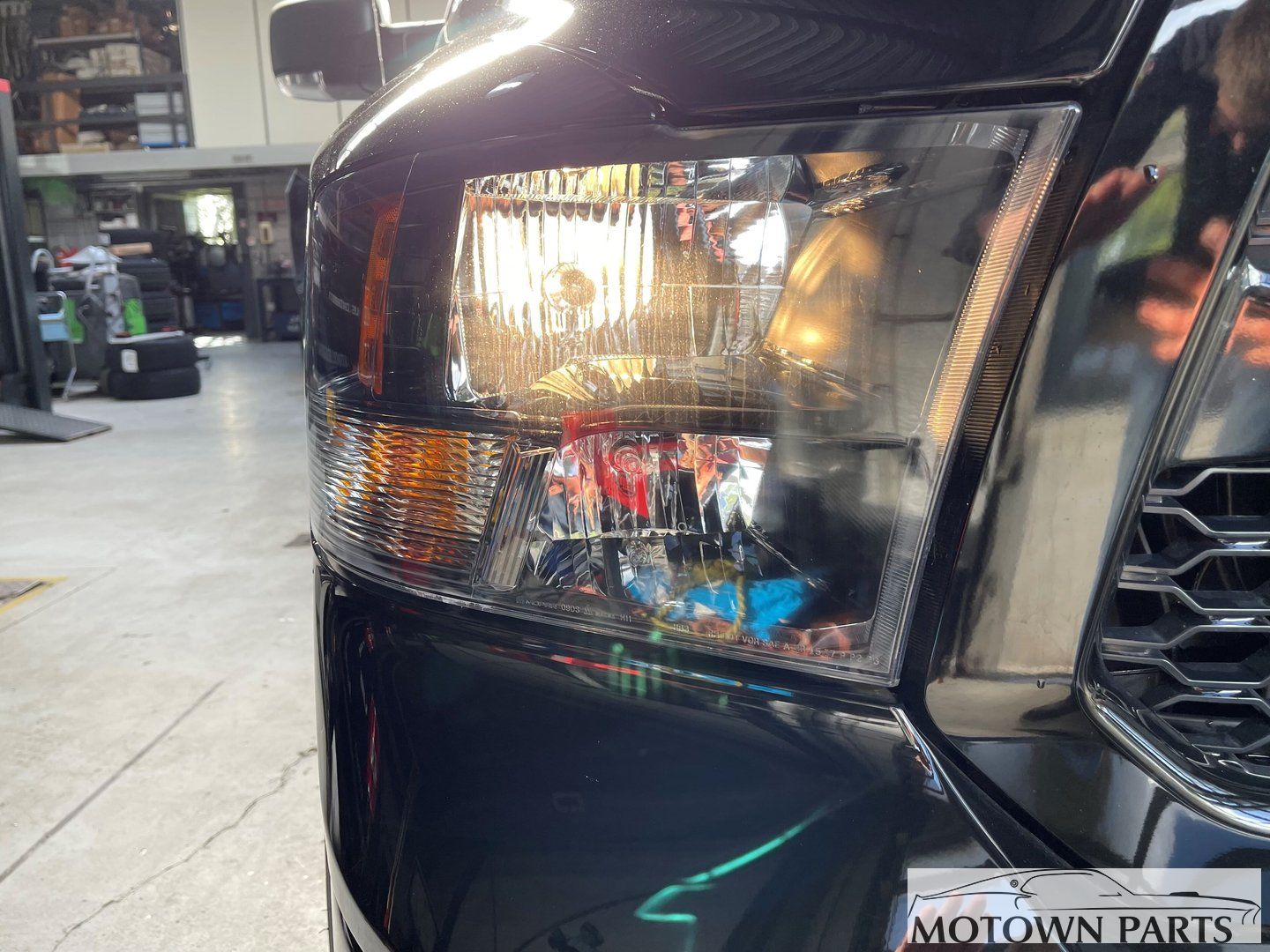 Koplampset voor Dodge RAM 1500 (Classic) headlight left and right usado en Menorca foto 3