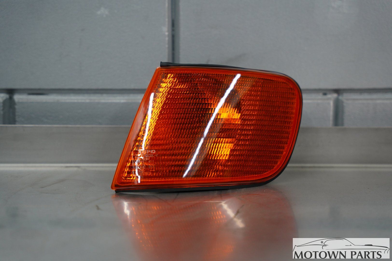 DEPO Audi 100 Knipperlicht links blinker single usado en Menorca