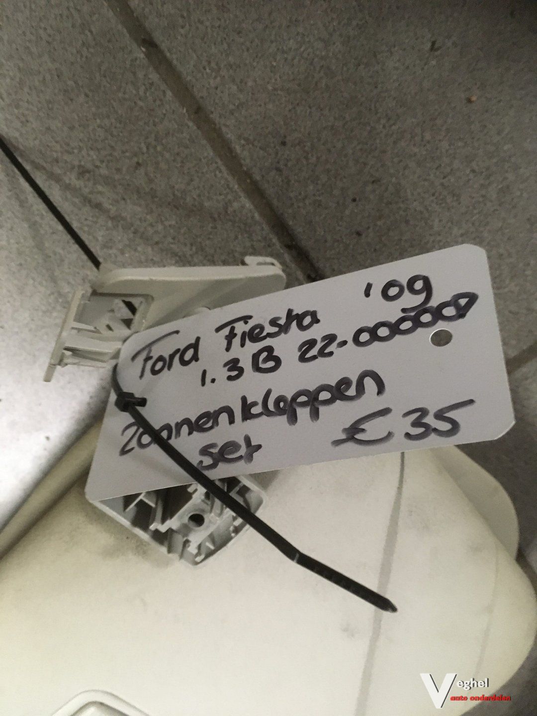 Ford fiesta 2009 zonnekleppenset sun visor left and right usado en Menorca