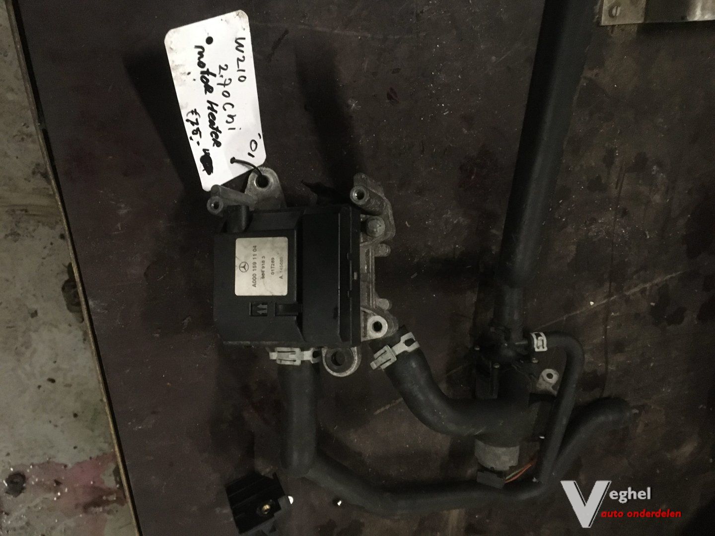 Mercedes w210 270cdi 2001 verwarmingselement extra water pump usado en Menorca