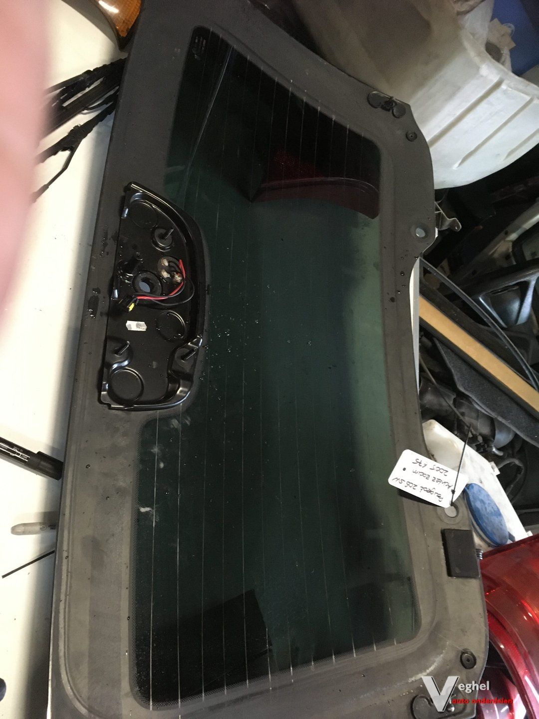 Peugeot sw 2005 Achterraam rear window usado en Menorca