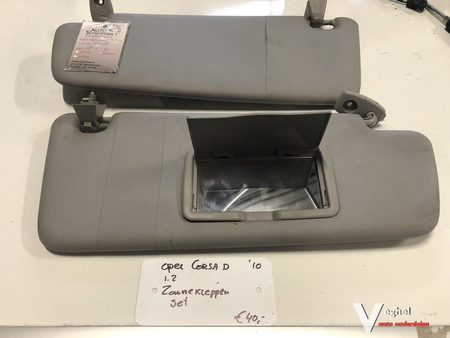 Opel Corsa D 1.2 16v 2010 Zonnekleppen set sun visor left and right usado en Menorca