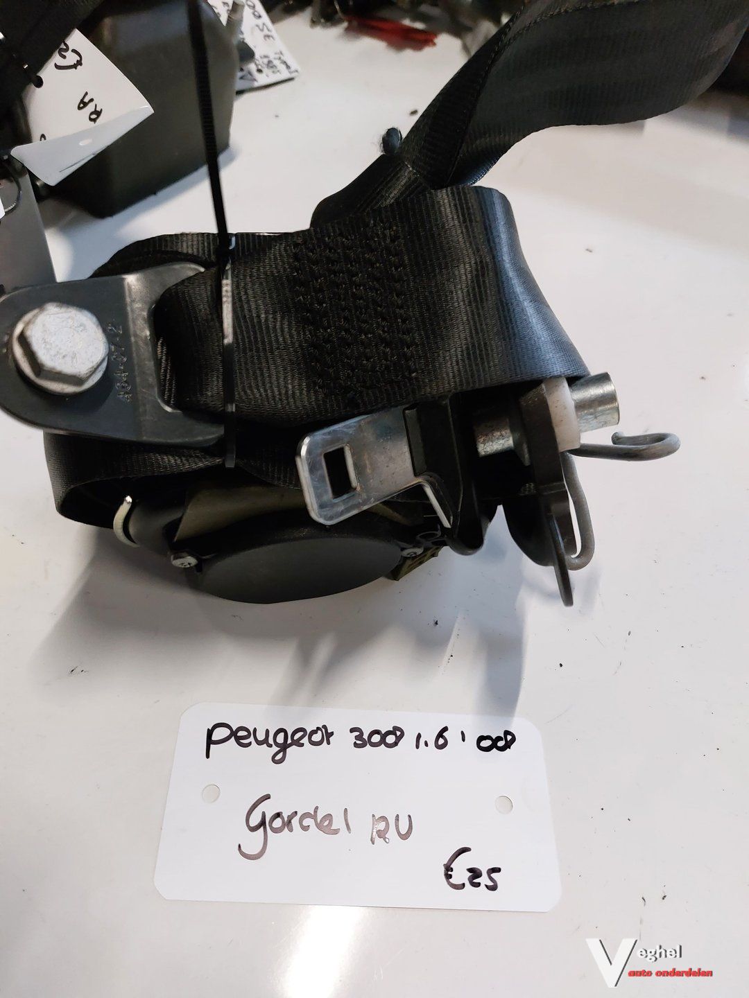 Peugeot 308 1.6B gordel LV of RV of LA of RA'08 seatbelt complete set usado en Menorca foto 3