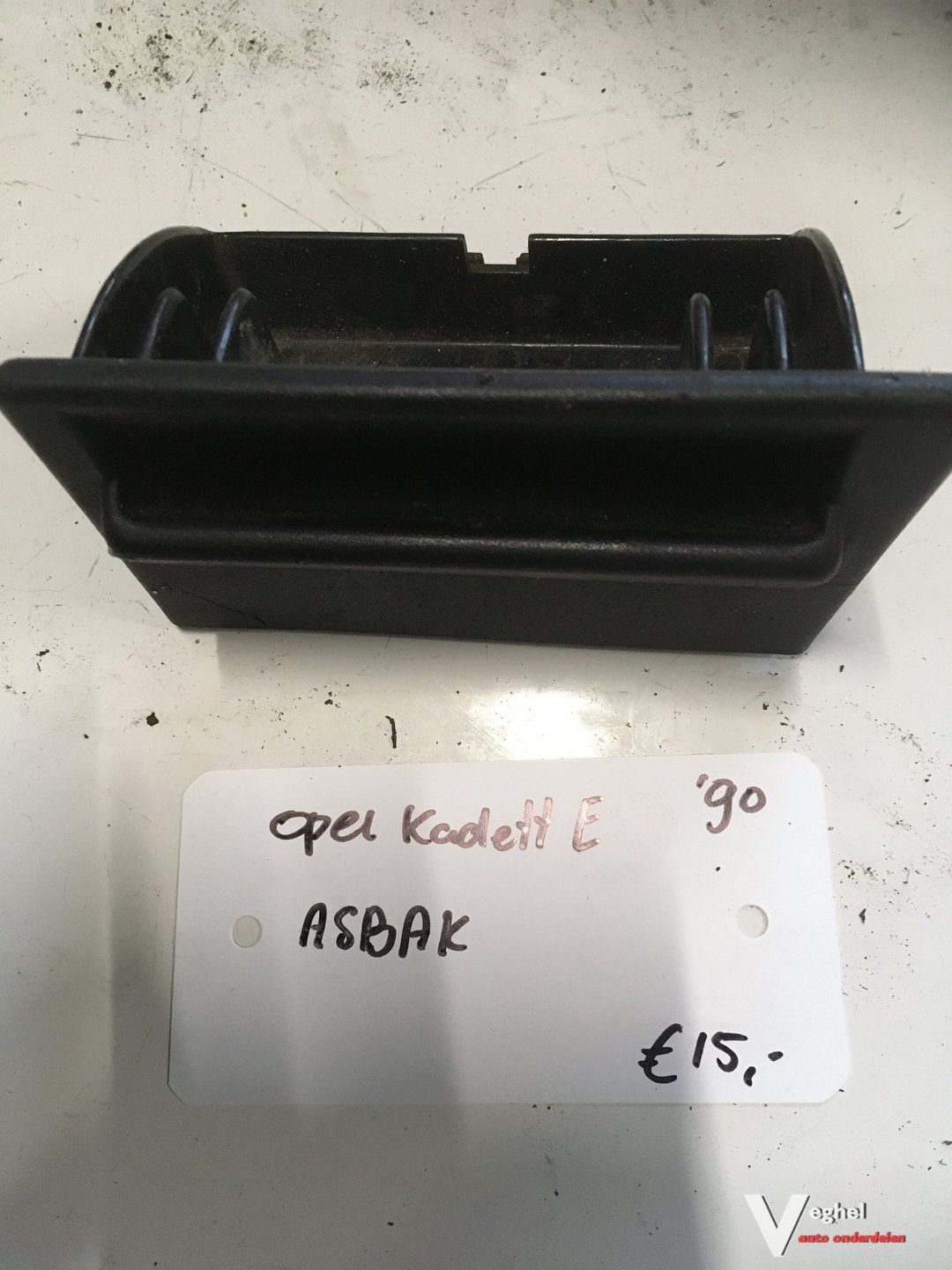 Opel Kadett E Cabrio 1990 GSI 2.0 8v Asbak ashtray usado en Menorca