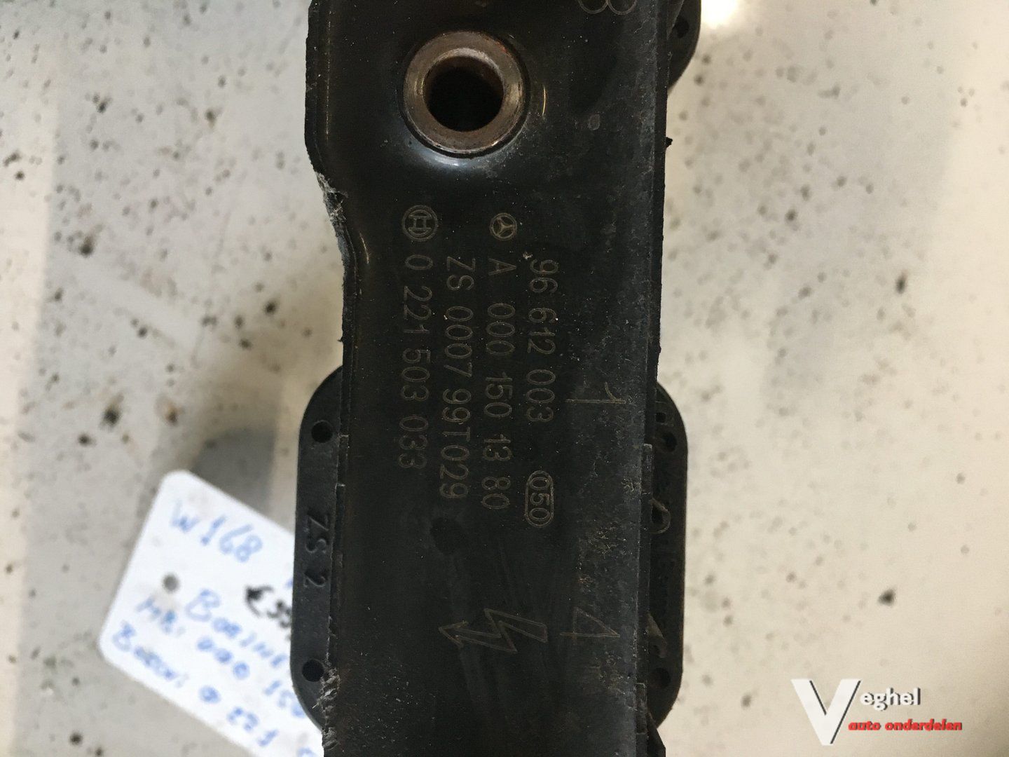 Mercedes A168 a160 automaat 1999 Bobine ignition coils usado en Menorca foto 2
