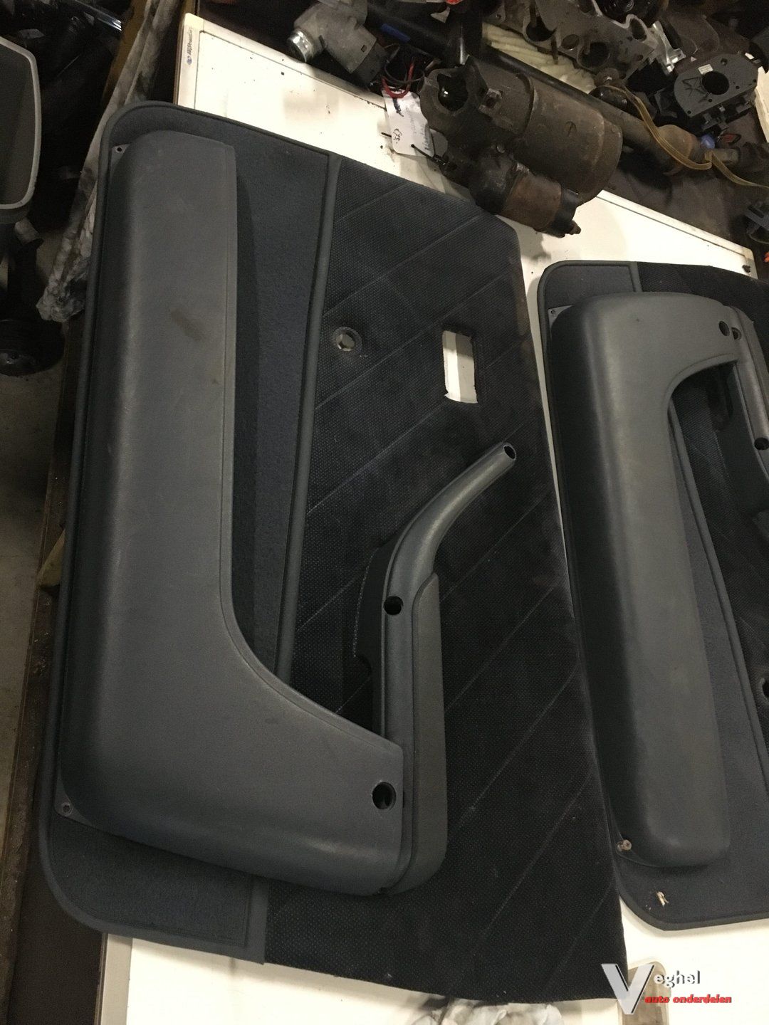 Opel Kadett E Sedan 1990 4 x Deurpanelen set met raamslingers door upholstery door panel complete set usado en Menorca