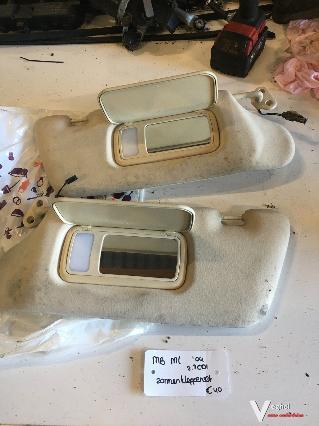 Mercedes ML 270 cdi 2004 Zonnekleppen set sun visor left and right usado en Menorca