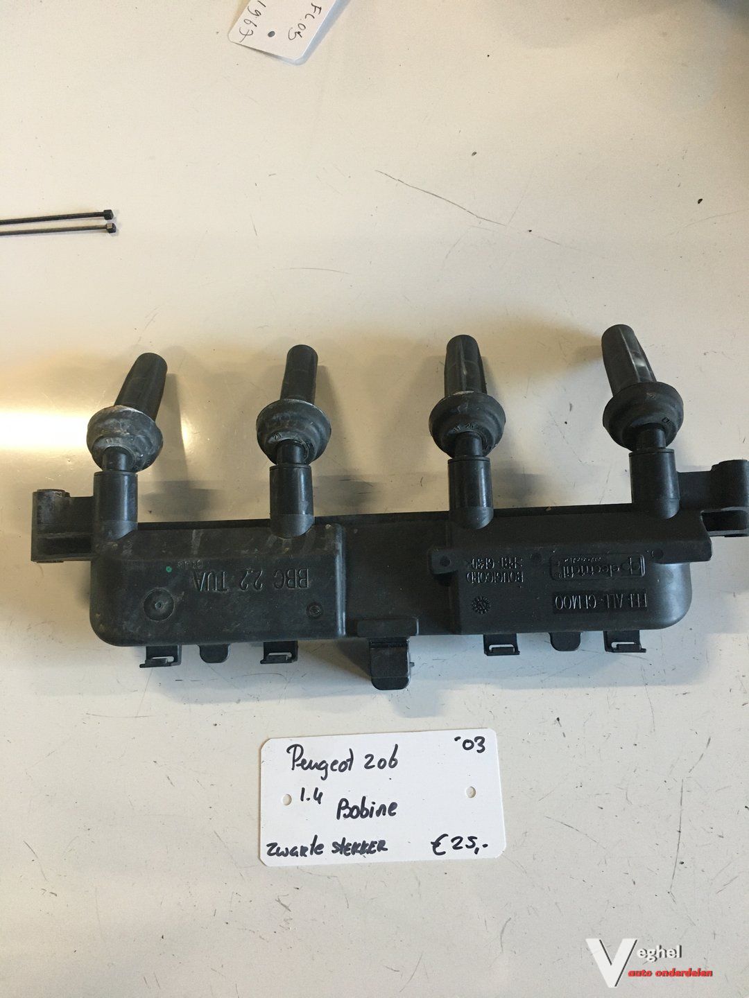 Peugeot 206 1.4 16v 2003 Bobine ignition coils usado en Menorca