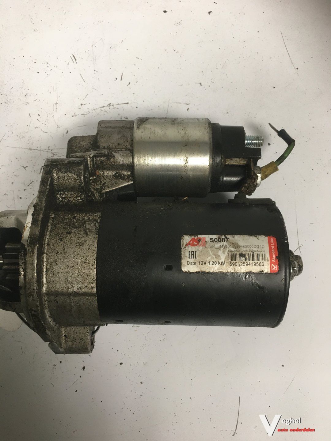 Mercedes W201 1.8 1992 Startmotor starter motor usado en Menorca foto 3