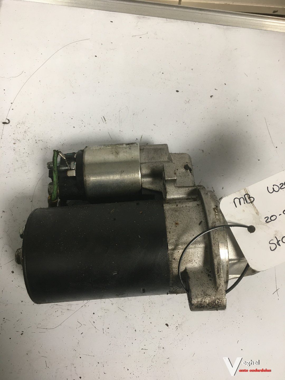 Mercedes W201 1.8 1992 Startmotor starter motor usado en Menorca foto 2