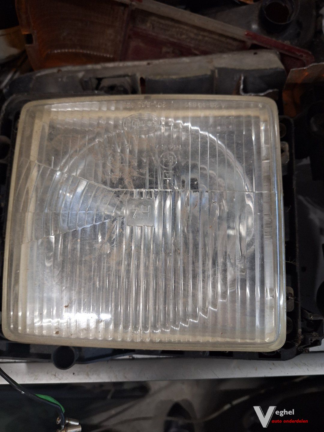 MB 100 Koplamp LV of RV '88 headlight left and right usado en Menorca foto 2
