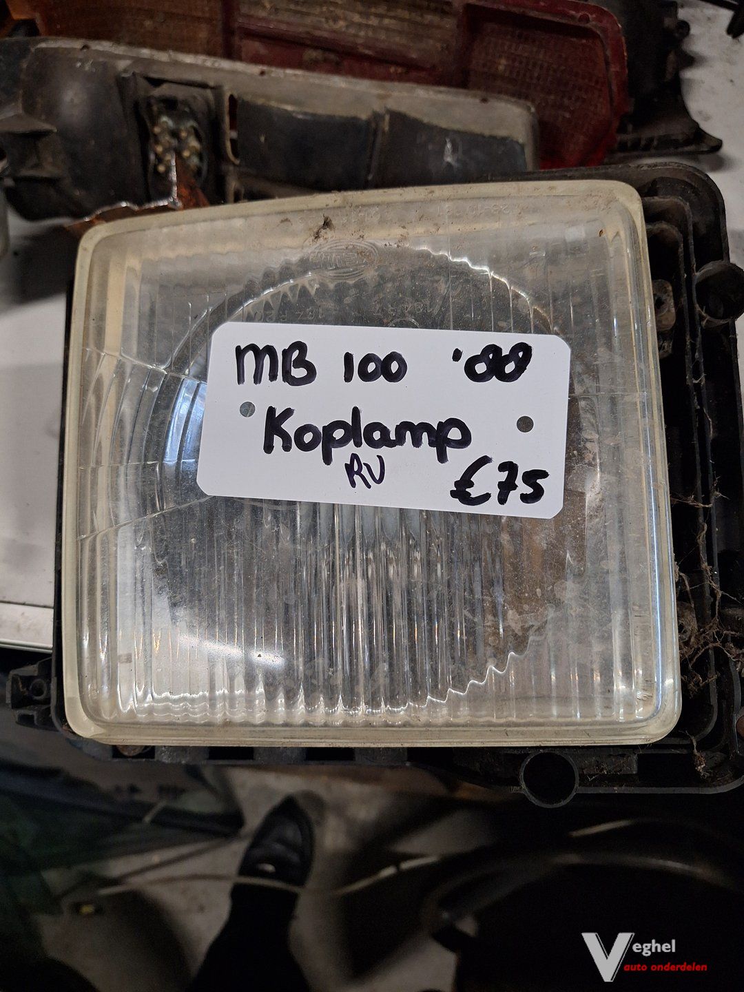 MB 100 Koplamp LV of RV '88 headlight left and right usado en Menorca foto 3
