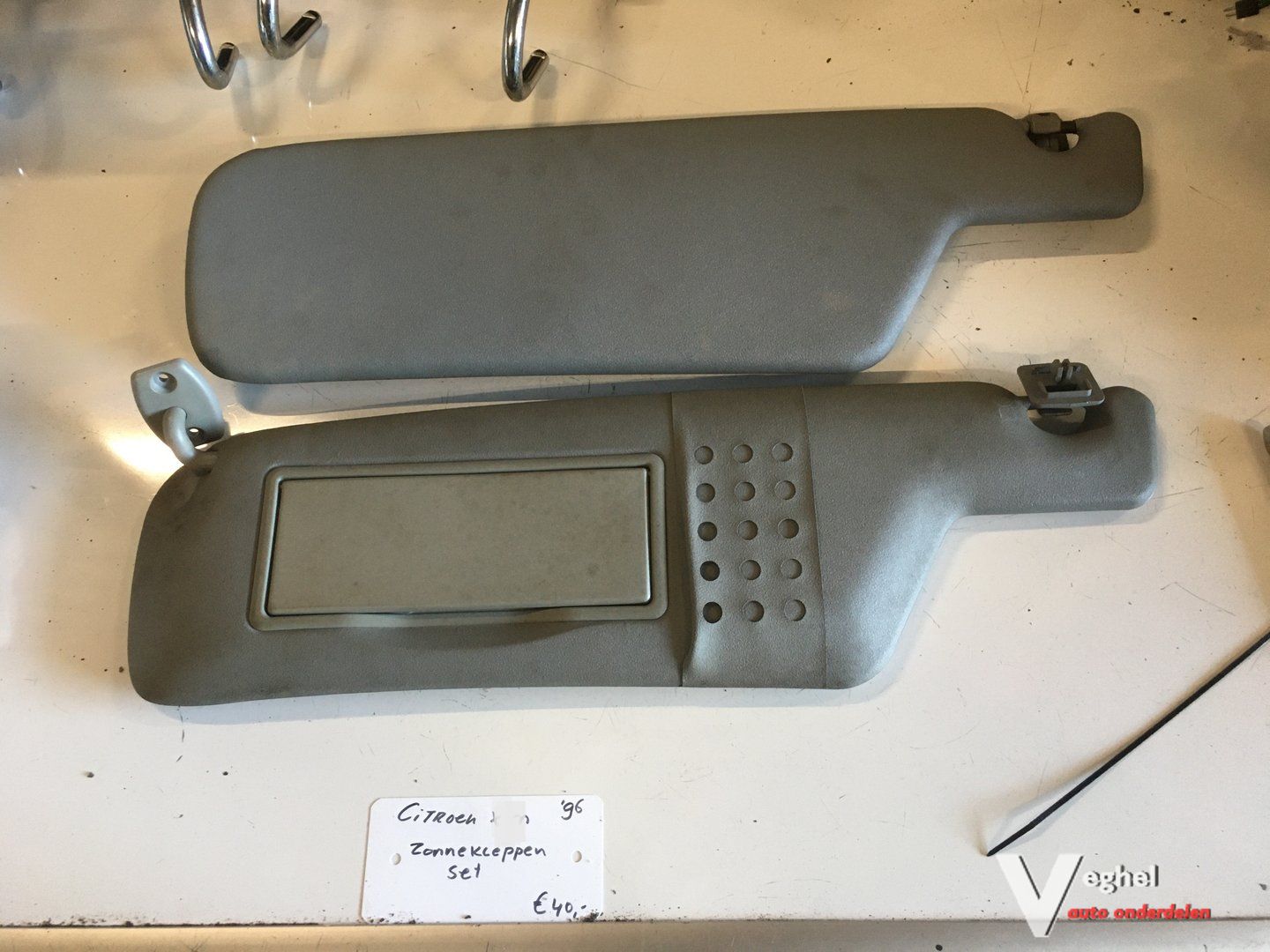 Citroen Xantia 1996 Zonnekleppen set sun visor left and right usado en Menorca