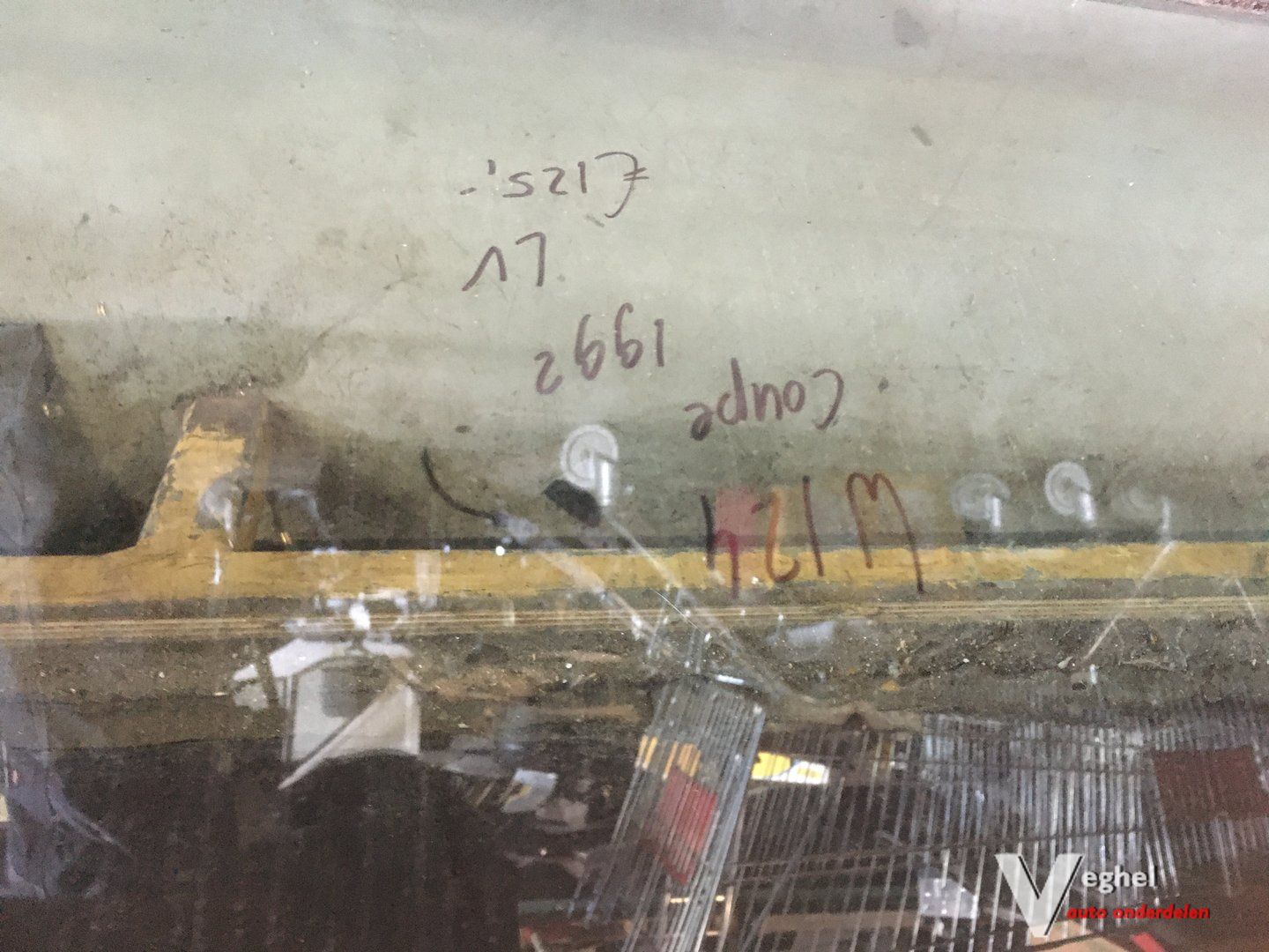 Mercedes W124 Coupé raam linksvoor of Rechtsvoor door window single usado en Menorca