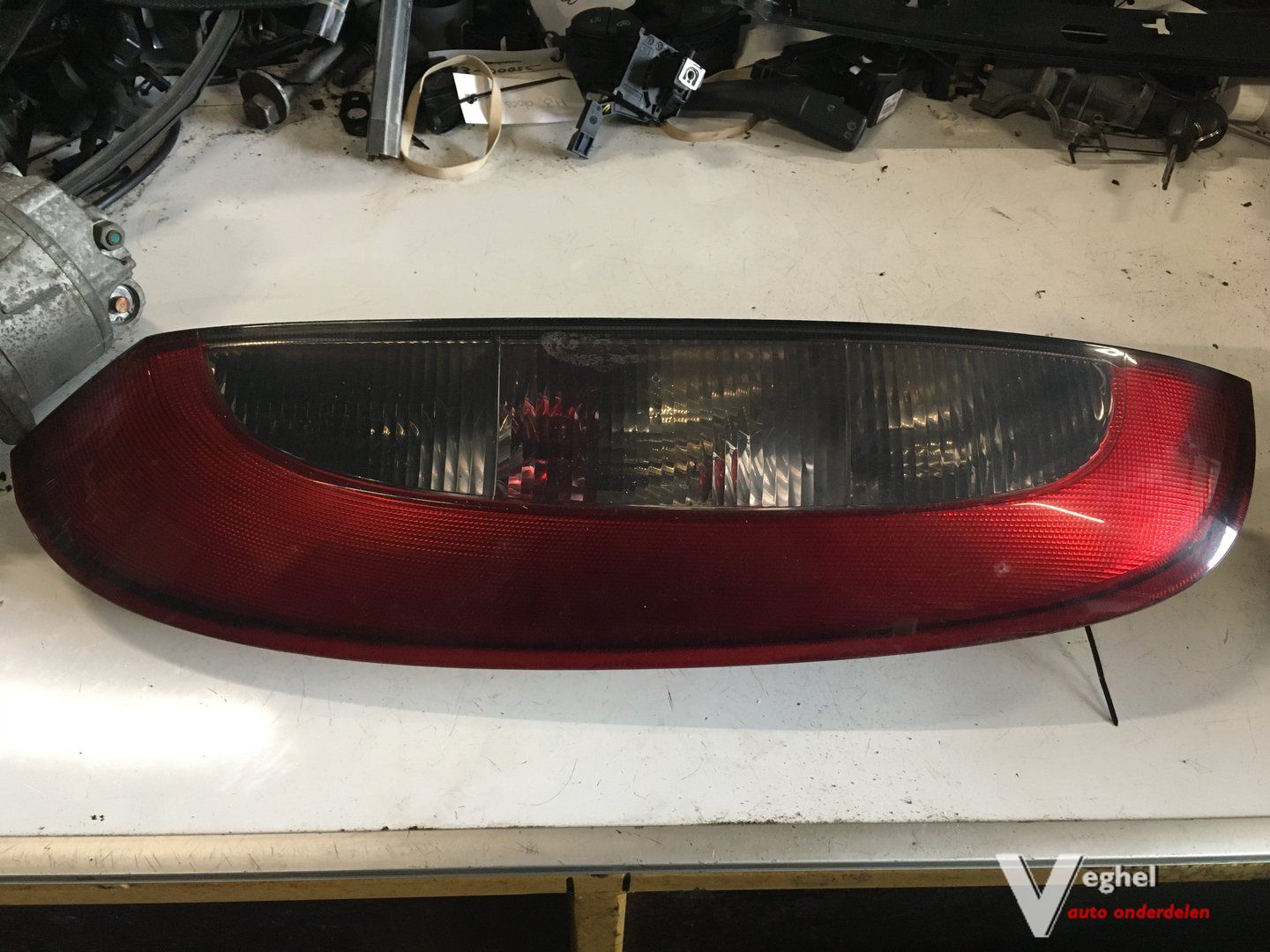 Opel Corsa C Achterlicht Links of Rechts tail light single usado en Menorca foto 4
