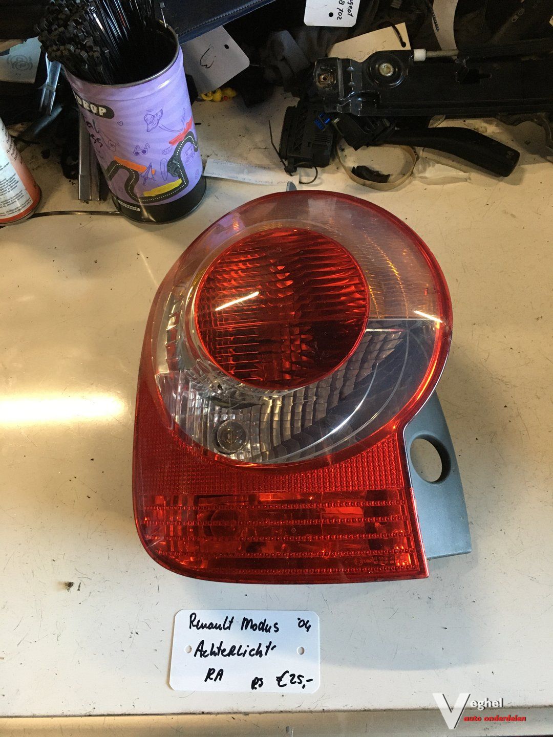 Renaut Modus 1.6 16v 2004 Achterlicht Links of Rechts tail light single usado en Menorca