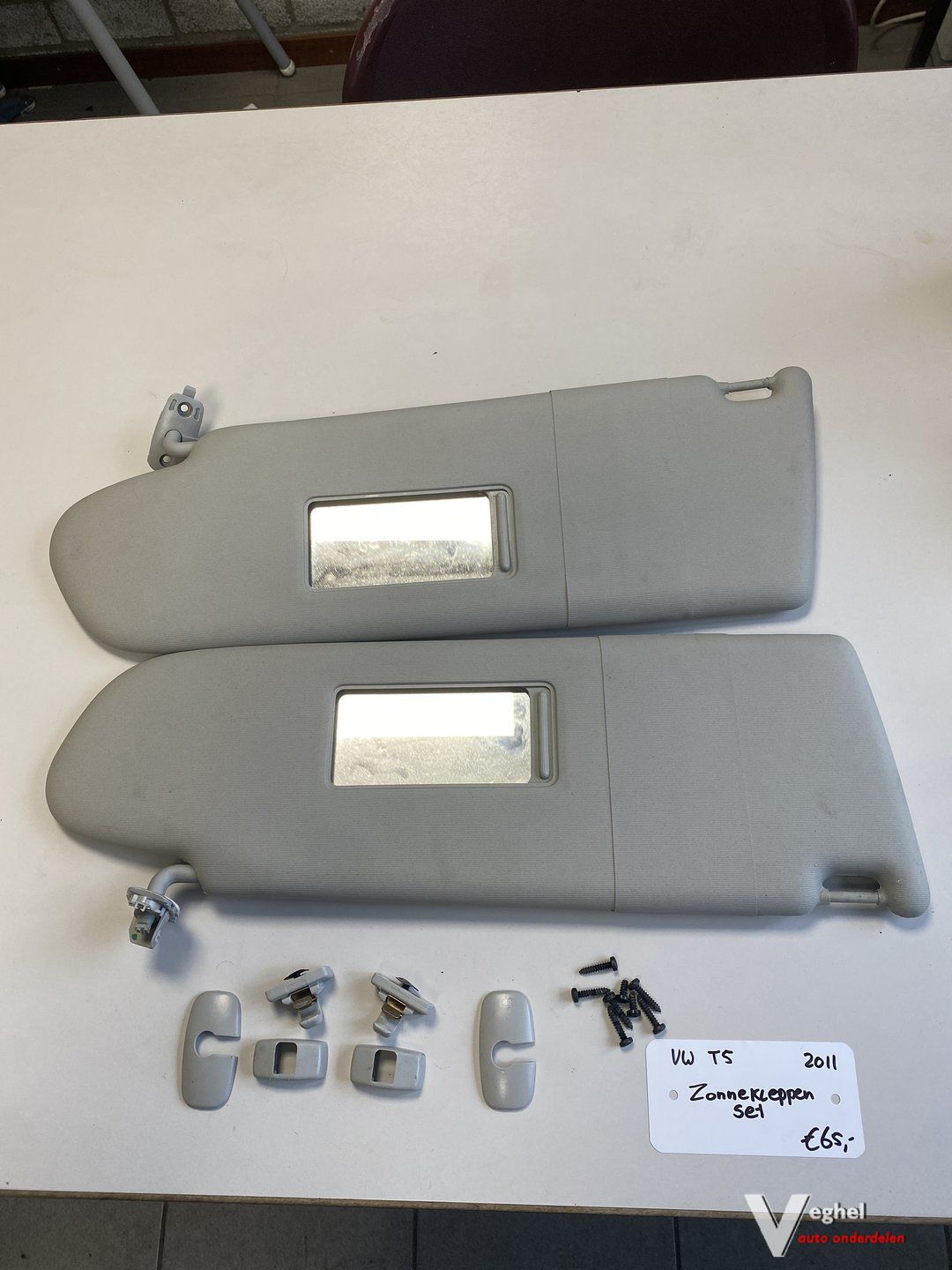 Vw Transporter 2011 Zonnekleppen set sun visor left and right usado en Menorca