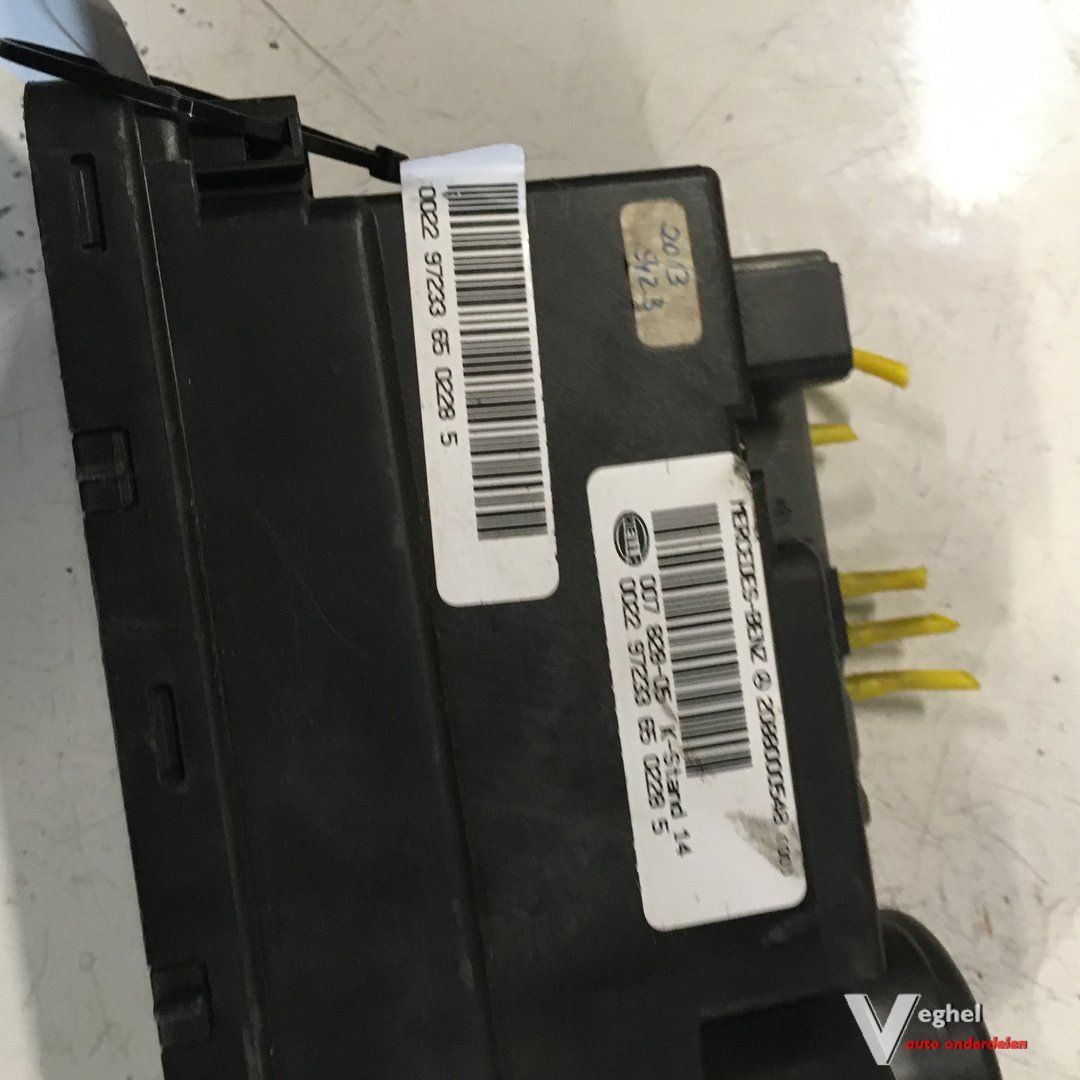 Mercedes W208 Cabrio Centrale vergrendelingspomp Vacuumpomp 208 800 0548 vacuum pump brake booster usado en Menorca foto 2