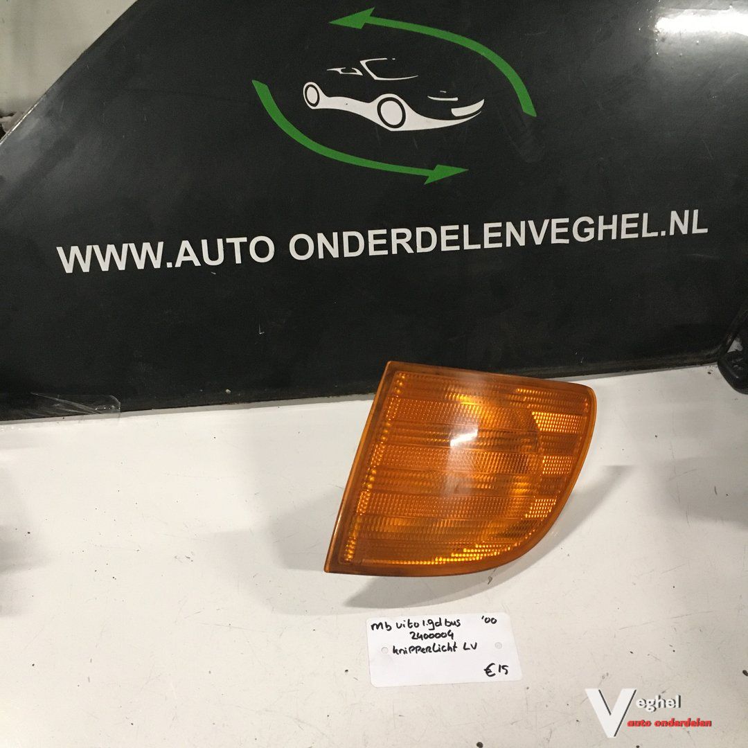 Mercedes Vito 1.9 D 2000 Wagennr 2400004 Knipperlicht Links of Rechts blinker single usado en Menorca
