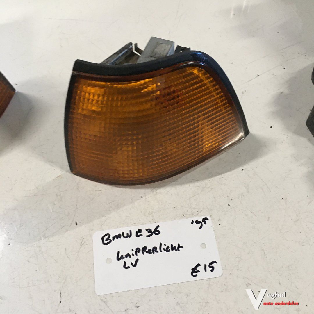 BMW E36 1995 Knipperlicht Linksvoor of Rechtsvoor blinker single usado en Menorca