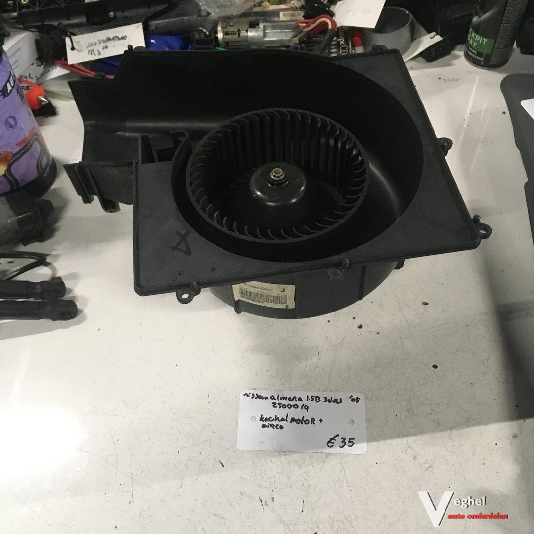 Nissan Almera 1.5 B 3drs 2005 2500014 Kachelmotor (airco) heater engine booster usado en Menorca