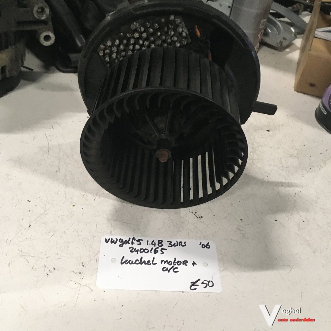 Vw Golf 5 1.4B 3drs 2006 Wagennr 2400165 Kachelmotor (airco) heater engine booster usado en Menorca