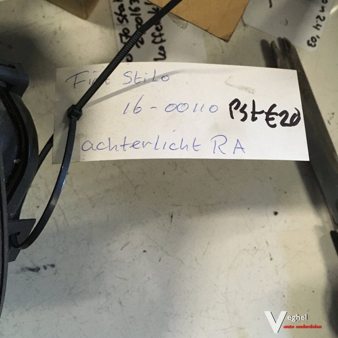 Fiat Stilo 2004 Achterlicht Rechts tail light single usado en Menorca