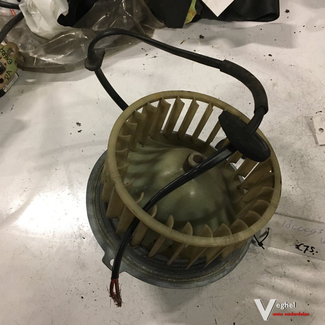 Mercedes W116 450 SE 1976 Kachelmotor heater engine booster usado en Menorca