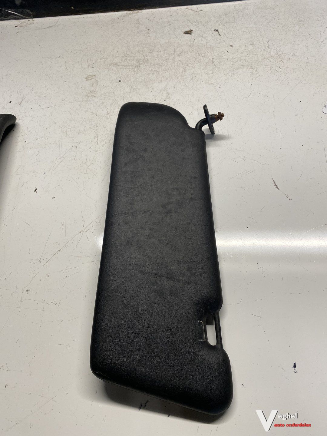 Mercedes W126 1986 Zonnekleppen set sun visor left and right usado en Menorca foto 6