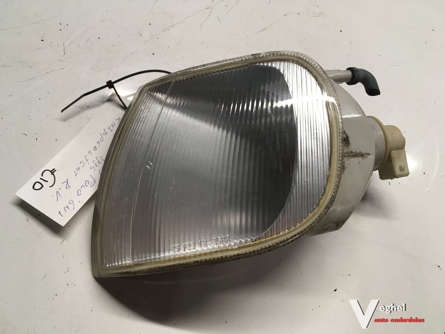Vw Polo 1996 Knipperlicht rechtsvoor of Linksvoor blinker single usado en Menorca foto 2