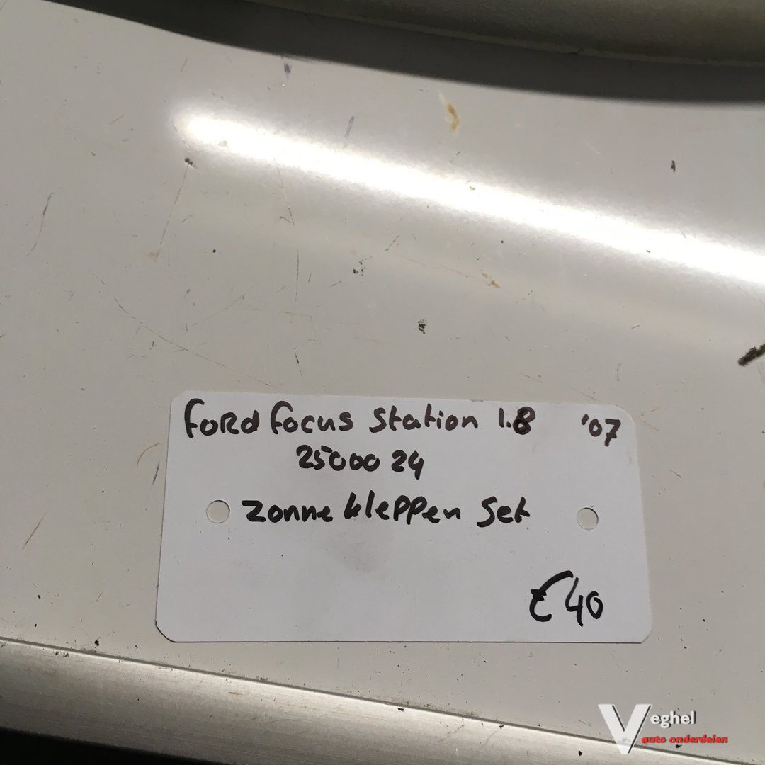 Ford Focus Station 1.8 2007 Wagennr 2500024 Zonnekleppen set sun visor left and right usado en Menorca
