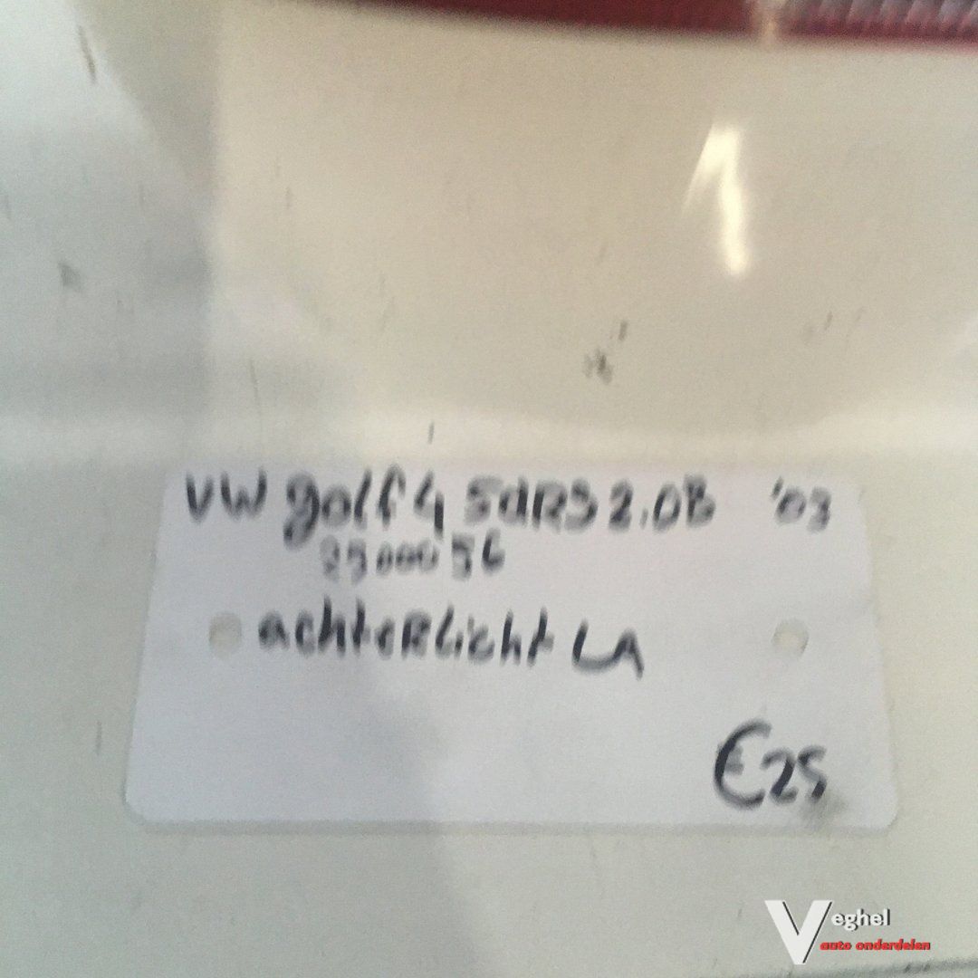 Vw Golf 4 2003 5drs 2.0 B Wagennr 2500056 Achterlicht Linksachter tail light single usado en Menorca