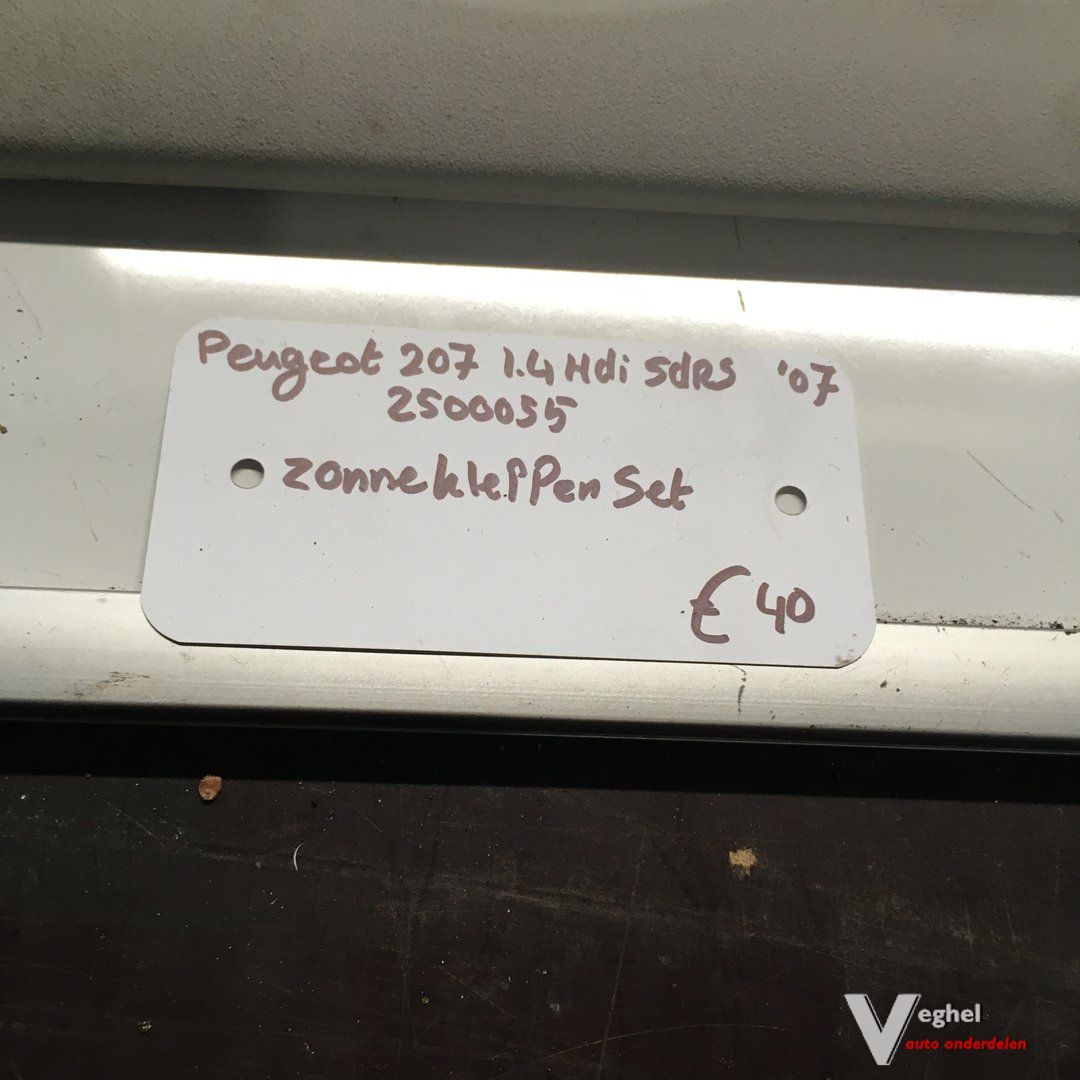 Peugeot 207 1.4 hdi 5drs 2007 2500055 Zonnekleppen set sun visor left and right usado en Menorca