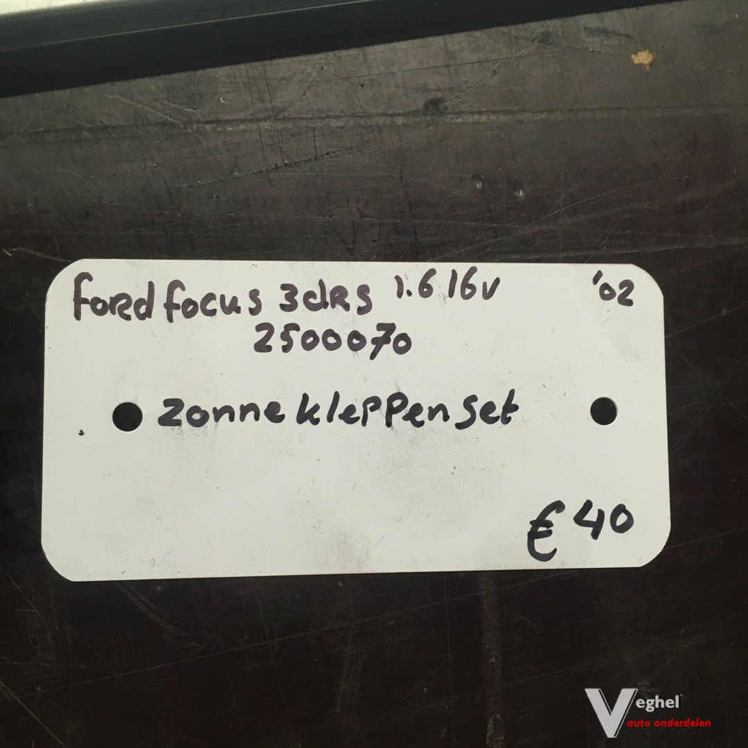 Ford Focus 3 drs 1.6 16v 2002 wagennr 250070 Zonnekleppen set sun visor left and right usado en Menorca