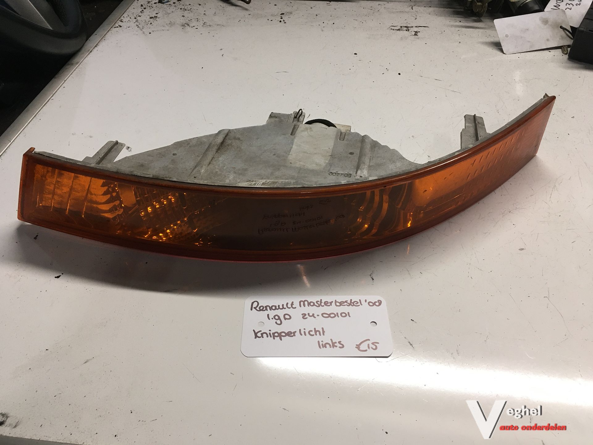Renault Master Bestel 1.9 D 2400101 2005 Knipperlicht Links of Rechts blinker single usado en Menorca