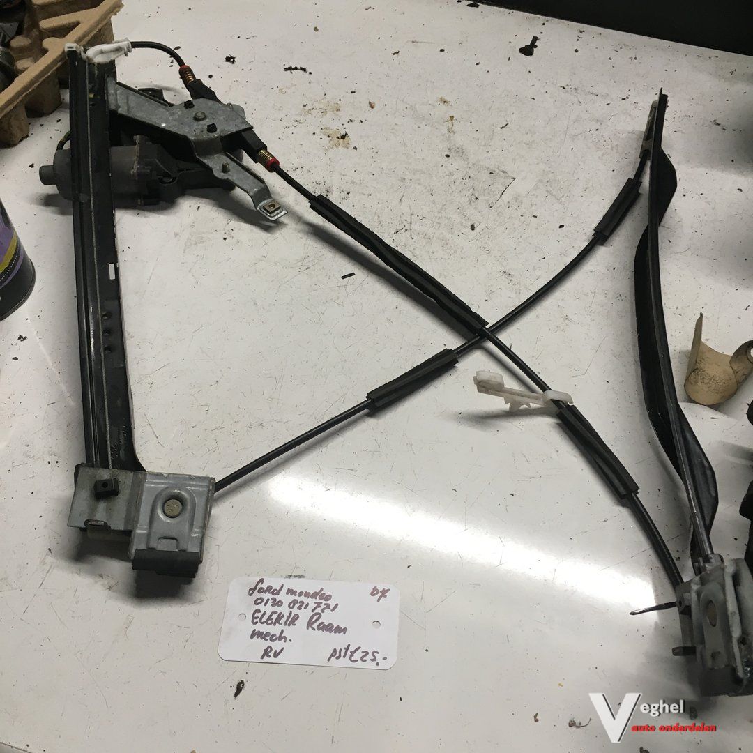 Ford Mondeo 2007 Elektr Raammechanisme Rechtsvoor 0 130 821 771 window mechanism usado en Menorca