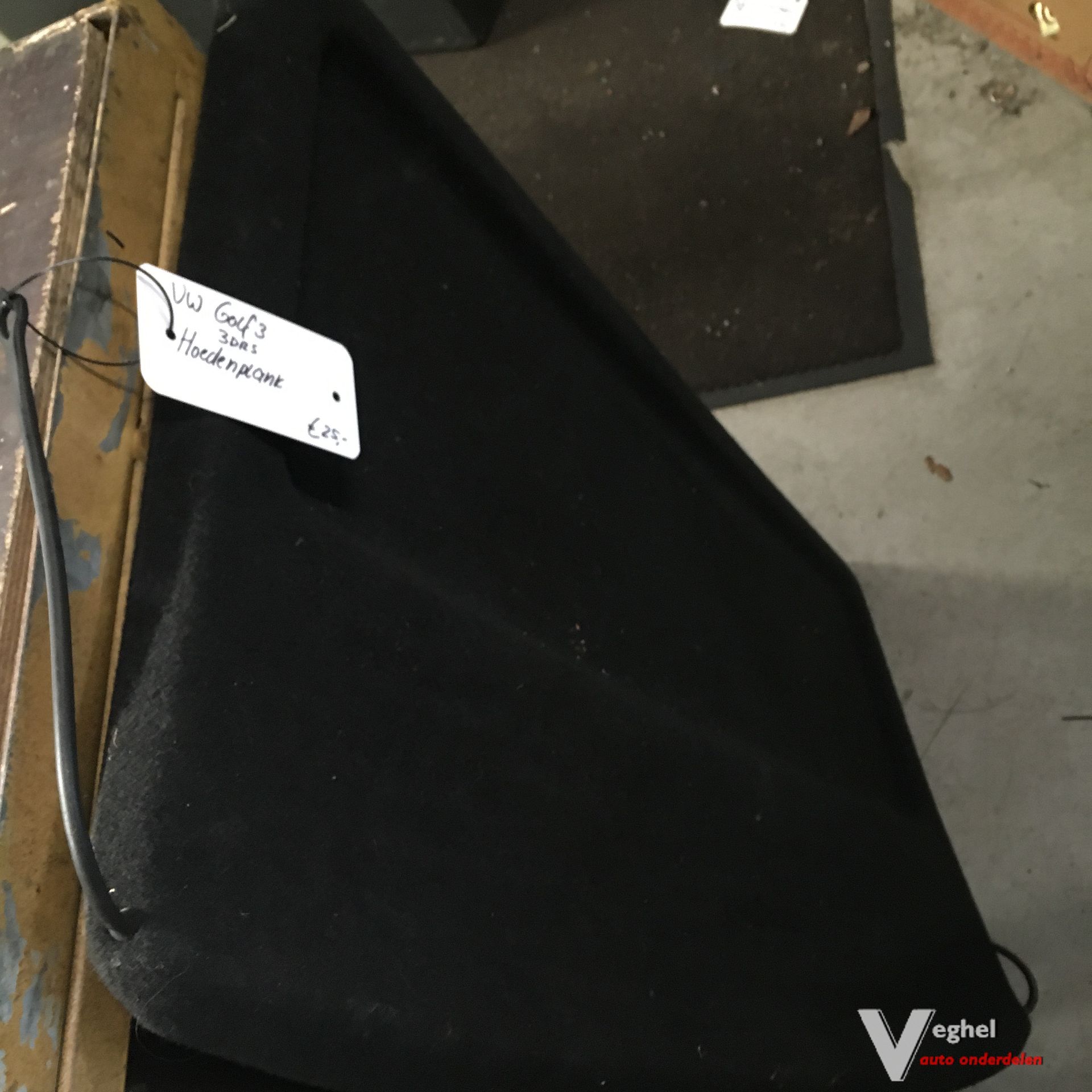 Vw Golf 3 3drs Hoedenplank rear shelf roll cover usado en Menorca foto 2