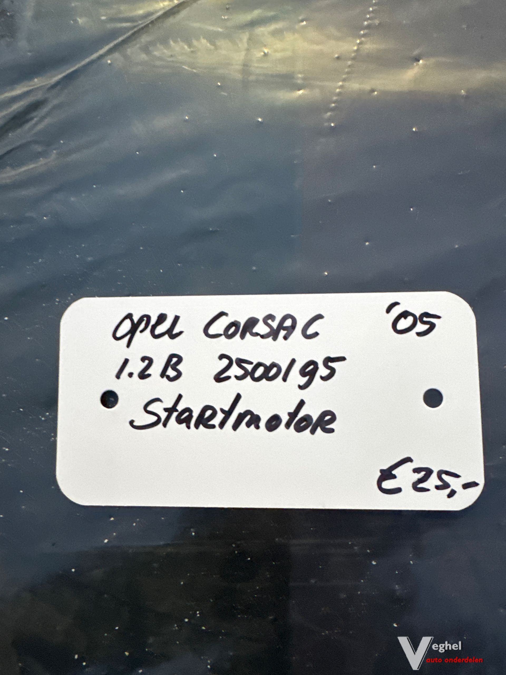 Opel Corsa C 1.2 B 2005 2500195 Startmotor starter motor usado en Menorca