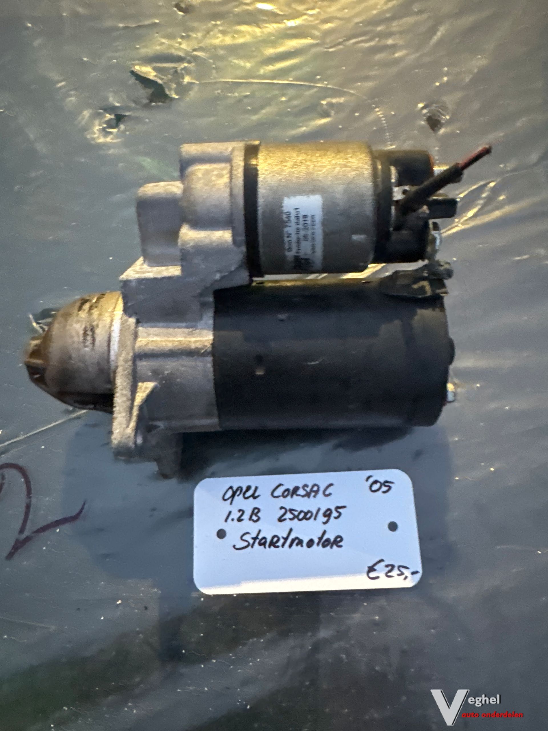 Opel Corsa C 1.2 B 2005 2500195 Startmotor starter motor usado en Menorca foto 3