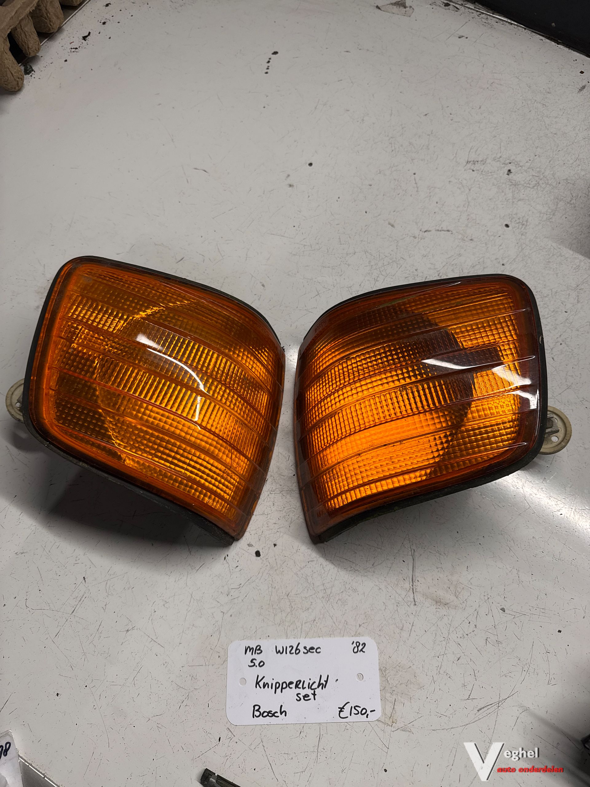 Mercedes W126 SEC 5.0 B 1982 Knipperlicht set Merk Bosch blinker left and right usado en Menorca