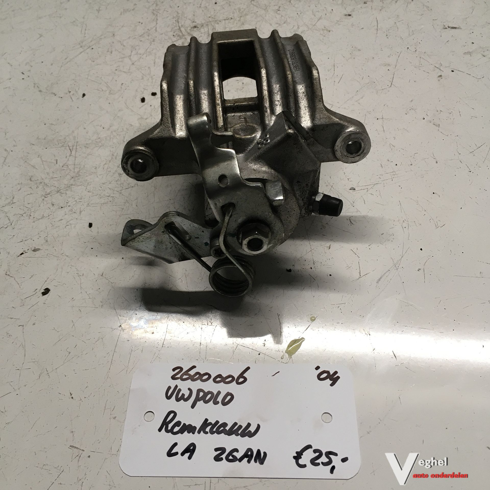 Vw Polo 1.4 2004 2600006 Remklauw Linksachter caliper usado en Menorca foto 3