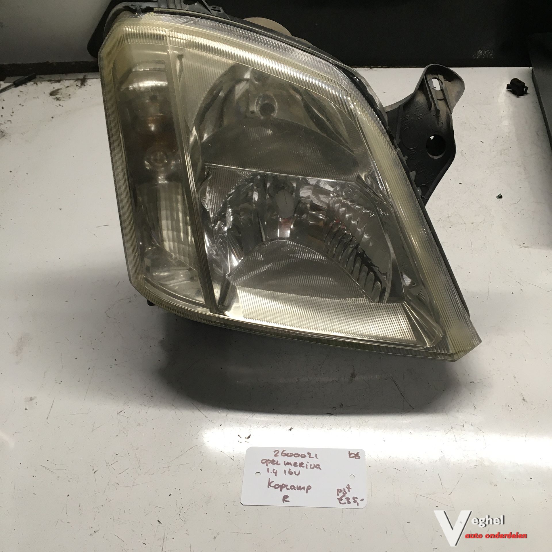 Opel Meriva 1.4 16v 2006 2600021 Koplamp Linksvoor of Rechtsvoor head lamp single usado en Menorca foto 4