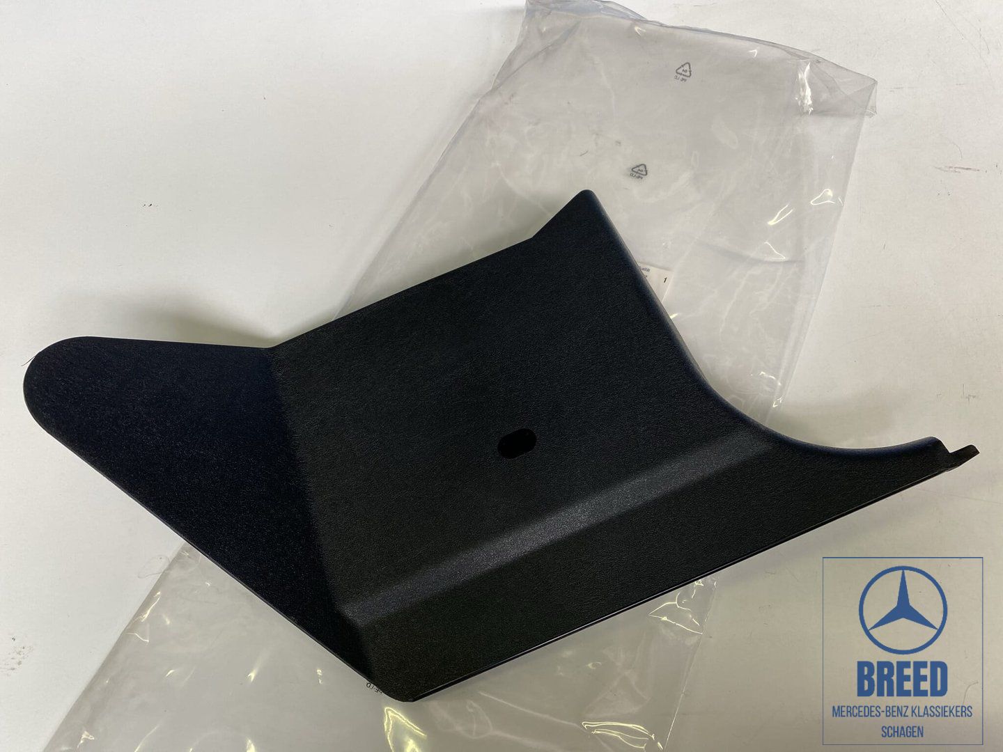 NEW NOS panelling A-pillar right side black Mercedes-Benz W202 C-class C208 CLK pillar trim usado en Menorca